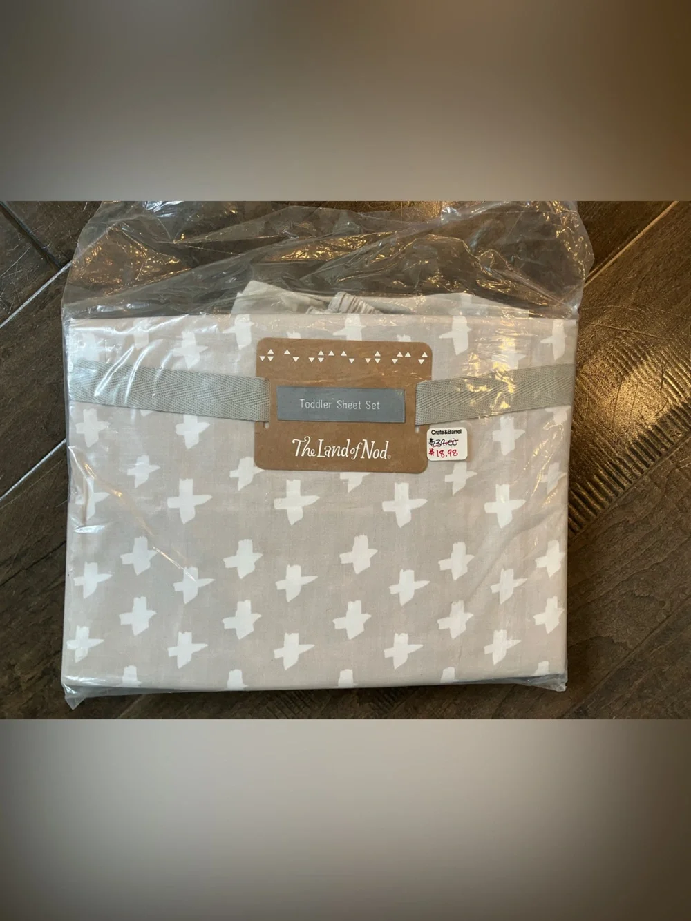 Land of Nod - Crate&Barrel Toddler Sheet Set in Taupe and White